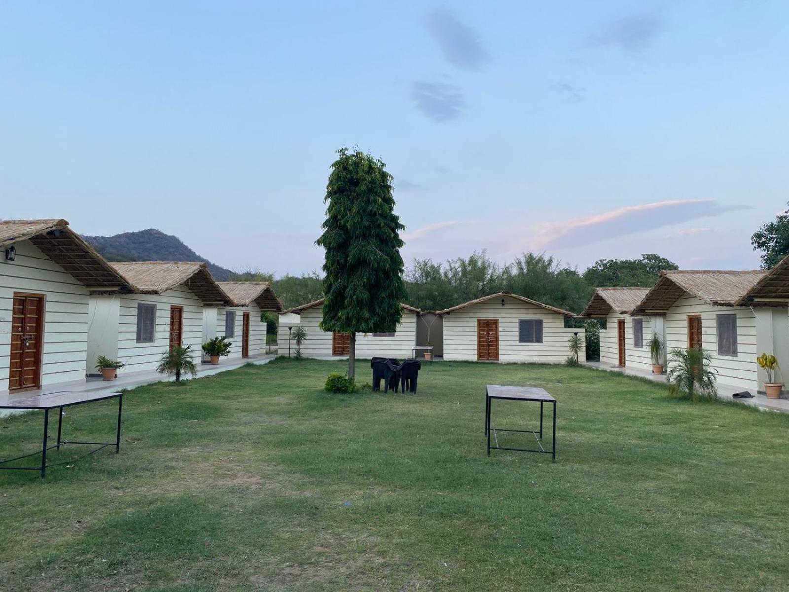 פושקאר Amar Bagh Resort מראה חיצוני תמונה